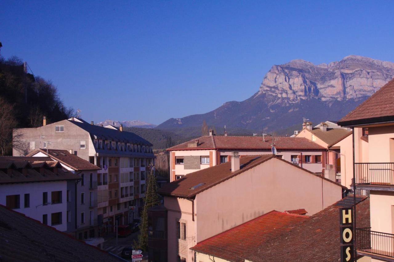 Apartamento Vista Al Ara Aínsa Buitenkant foto